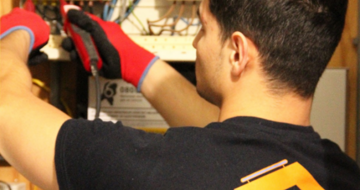 How to Replace a Residual Current Device (aardlekschakelaar) Safely and Efficiently